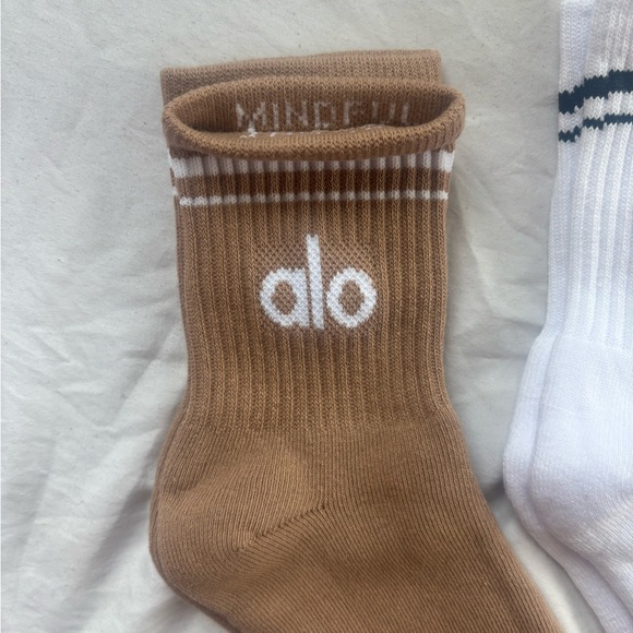 3 pack Alo yoga unisex throwback half crew socks - Picture 3 of 3